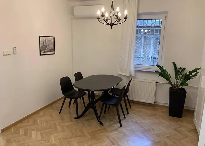 Mokotow Wernyhory * Varsó